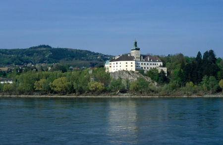 Am Donau-Radweg gibt es viel zum Schauen und Sehen