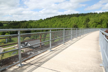 Ehemaliges Eisenbahnviadukt, heute Radweg (Enzradweg)