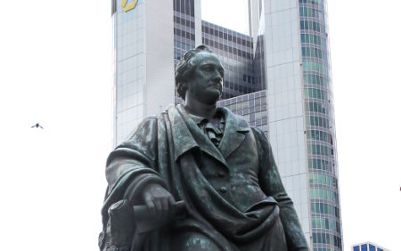 Goethe wird in Frankfurt hochgehalten